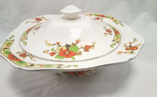 Alfred Meakin `Avalon` Casserole dish with lid Nr4