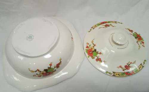 Alfred Meakin `Avalon` Casserole dish with lid Nr4