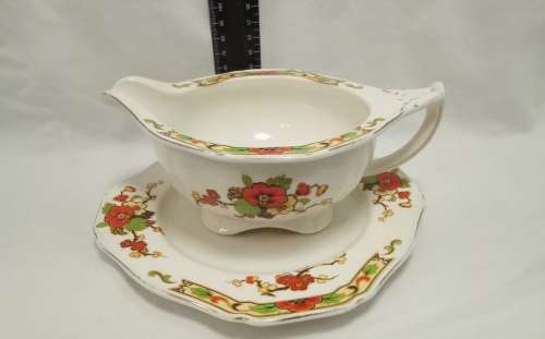Stunning antique Alfred Meakin `Avalon` gravy boat with underplate - excellent condition