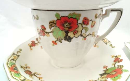 Lot of four damaged  Alfred Meakin `Avalon` duo`s - Perfect for crafts!