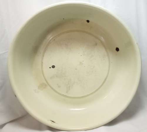 Beautiful Vintage Enamel bathroom set - unusual geometric design