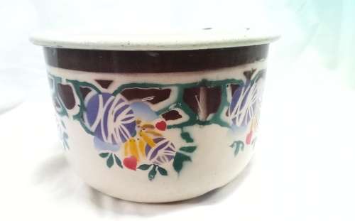 Beautiful Vintage Enamel bathroom set - unusual geometric design