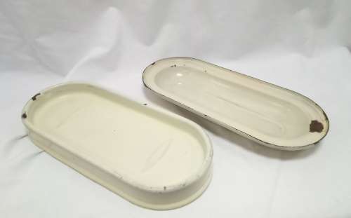 Beautiful Vintage Enamel bathroom set - unusual geometric design