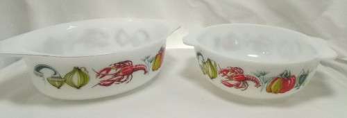 Two lovely vintage Pyrex design "Lobster" dishes