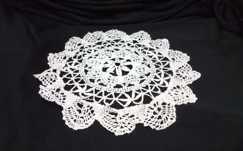 Exquisite Vintage crocheted round doily