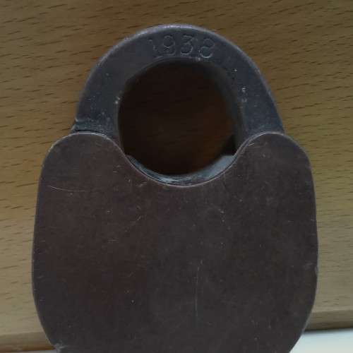 Beautiful vintage Chubb padlock - no key - 1936!