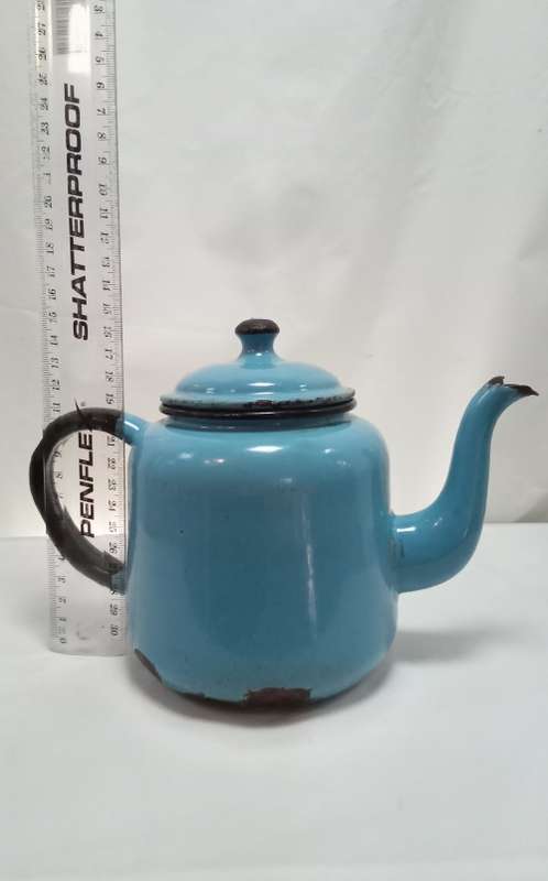 Vintage enamel kettle for display only
