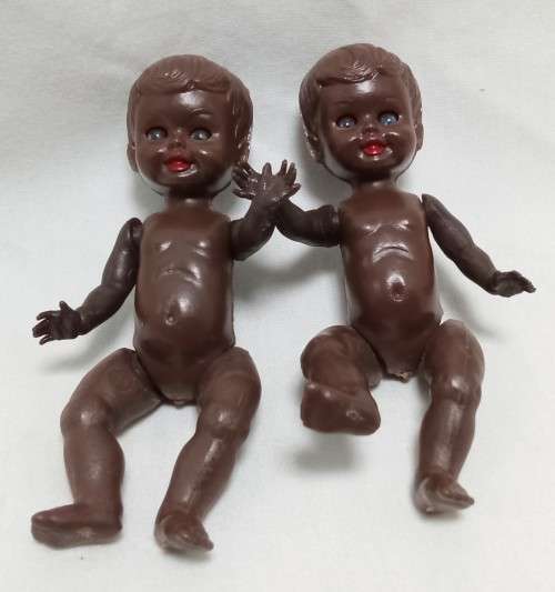 Two very cute vintage miniature plastic baby dolls - rare - Made in Italy