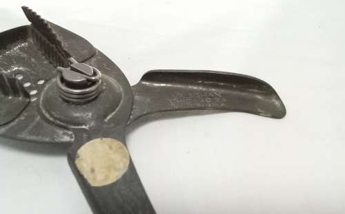 Lovely vintage "Vaughan" Lemon squeezer