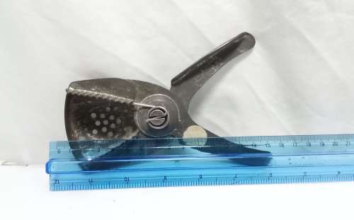 Lovely vintage "Vaughan" Lemon squeezer