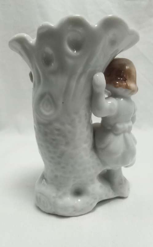 Cutest vintage porcelain Vase/ornament