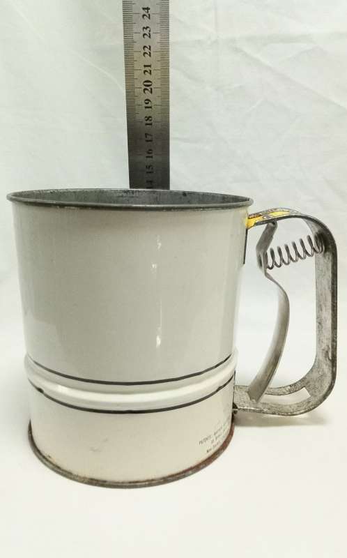 Vintage `Fairy Sifter`