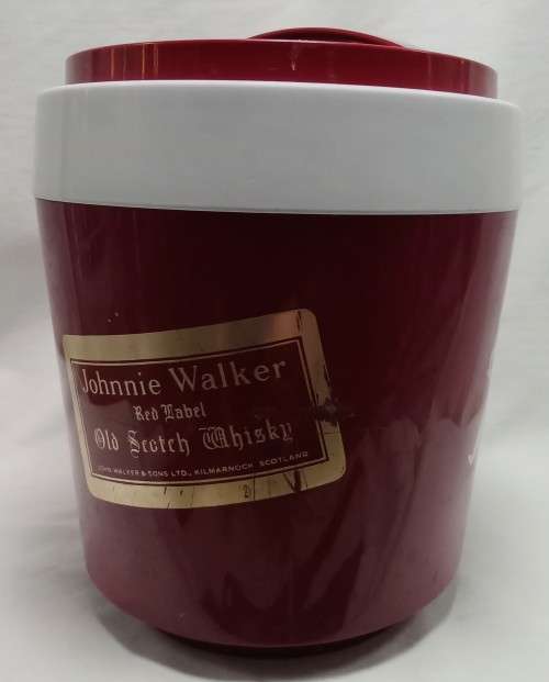 Very attractive vintage Johnnie Walker Ice bucket