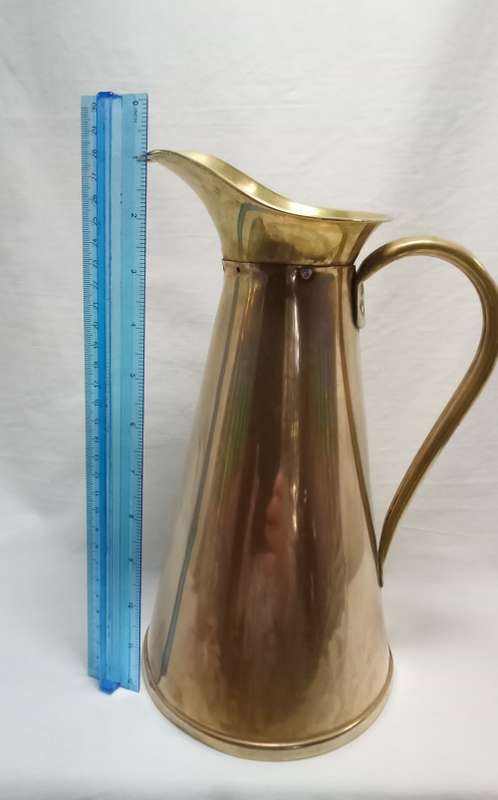 Stunning Joseph Sankey & Sons solid brass jug