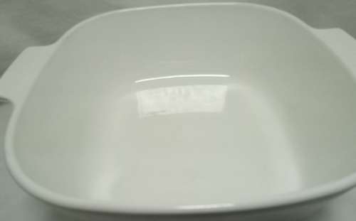 Very large Vintage Corning ware P-84-B, 4 quart lidded dish