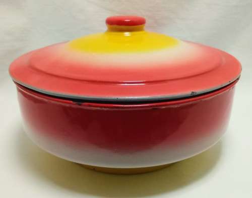 Beautiful Vintage enamel bowl with lid