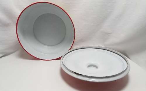 Beautiful Vintage enamel bowl with lid