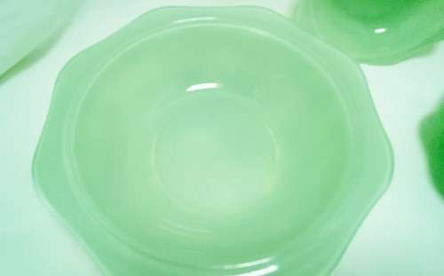 Beautiful Vintage Pyrex dessert `set`