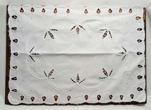 Beautiful Vintage tray cloth