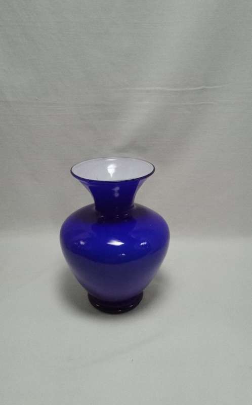 Vintage Balboa blue glass vase