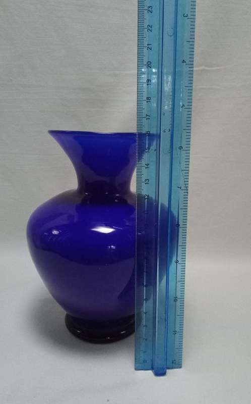 Vintage Balboa blue glass vase
