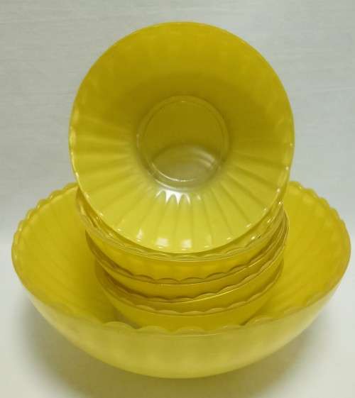 What a find! Full Vintage glass dessert set in excellent condition!