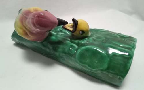 Beautiful vintage Lucia ware birdie wall pocket vase