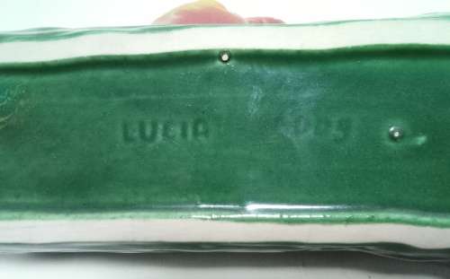 Beautiful vintage Lucia ware birdie wall pocket vase