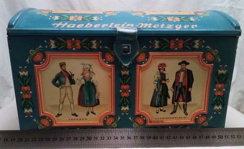 Beautiful chest shaped biscuit tin