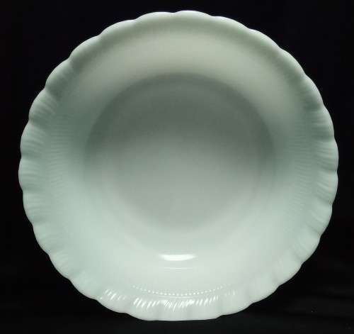 Beautiful vintage milk glass bowl