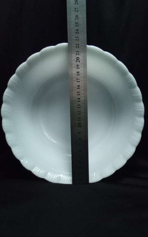Beautiful vintage milk glass bowl