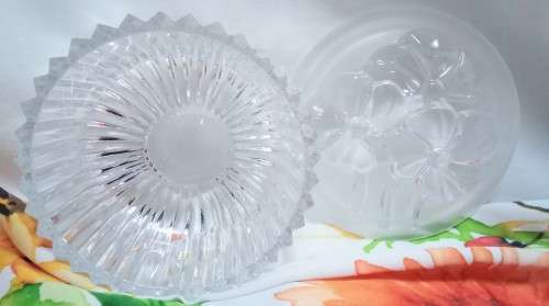 Very pretty small vintage Bohemia Crystal bowl with frosted floral lid