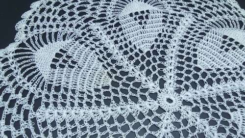 Losely crocheted vintage doily - white