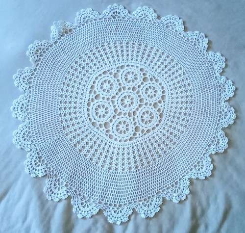 What a beauty! Large vintage doily/small table cloth