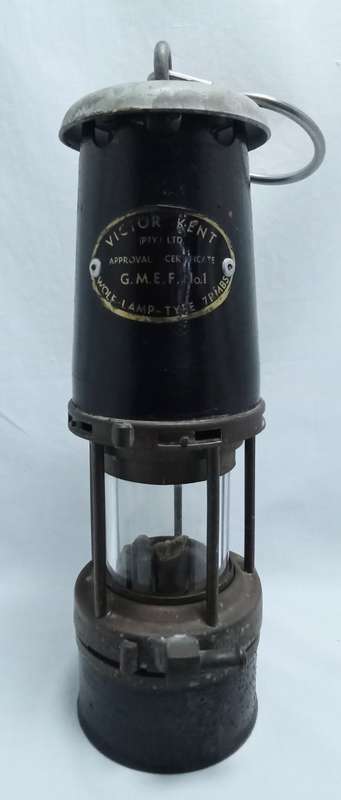 Vintage `Victor Kent Wolf` miner`s lamp in very good condition