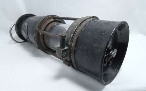 Vintage `Victor Kent Wolf` miner`s lamp in very good condition