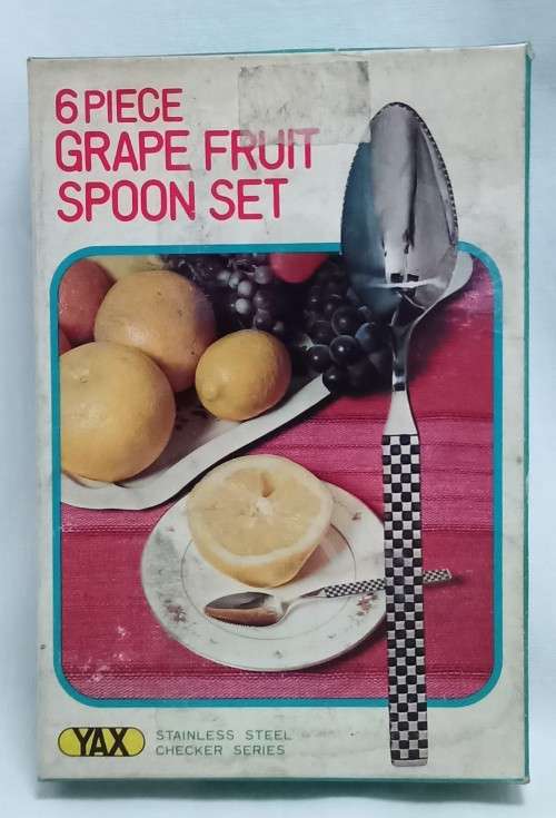 Six vintage Grapefruit spoons in original box