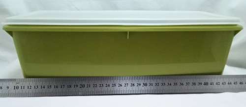 Vintage Tupperware 784 salad/bread holder 2