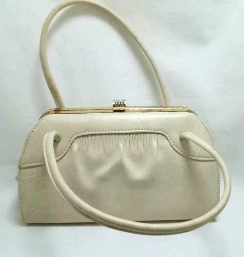 Gorgeous beige vintage handbag