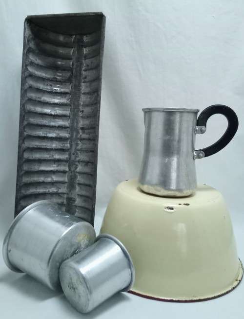 Lovely lot of vintage interesting metalware