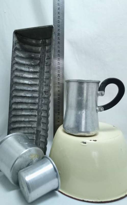 Lovely lot of vintage interesting metalware