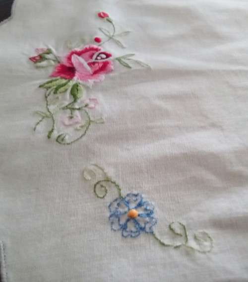 Beautiful embroidered doily - about 30cms across