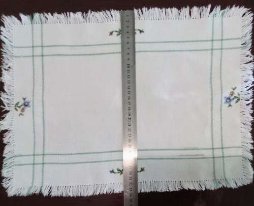 Pretty vintage tray cloth 49x34cms- with embroidery