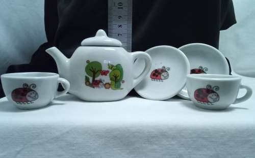Very cute vintage miniature Ladybird teaset