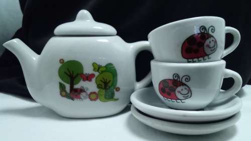 Very cute vintage miniature Ladybird teaset
