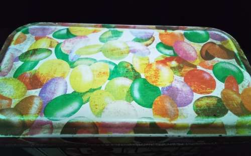 Cutest vintage Smartie bus tin