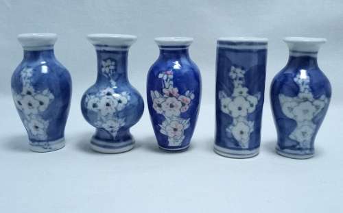 Five cute mini blue and white vases