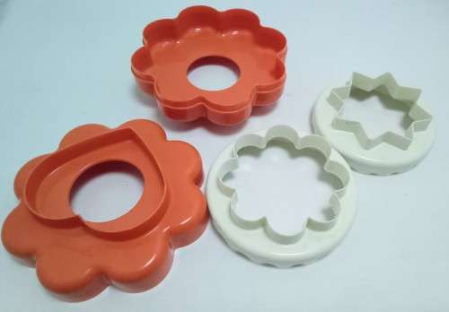 Vintage Tupperware cookie cutter