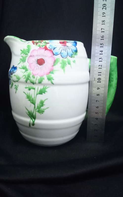 Very pretty Vintage Japanese jug