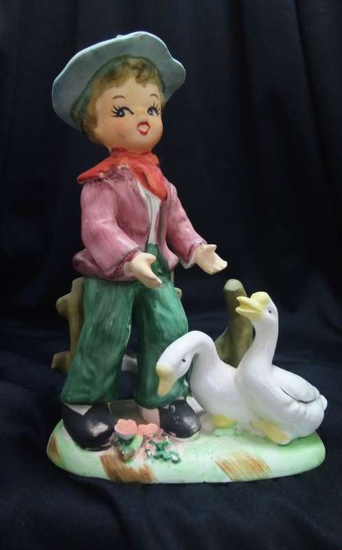 Very pretty vintage Capri little boy with ducks